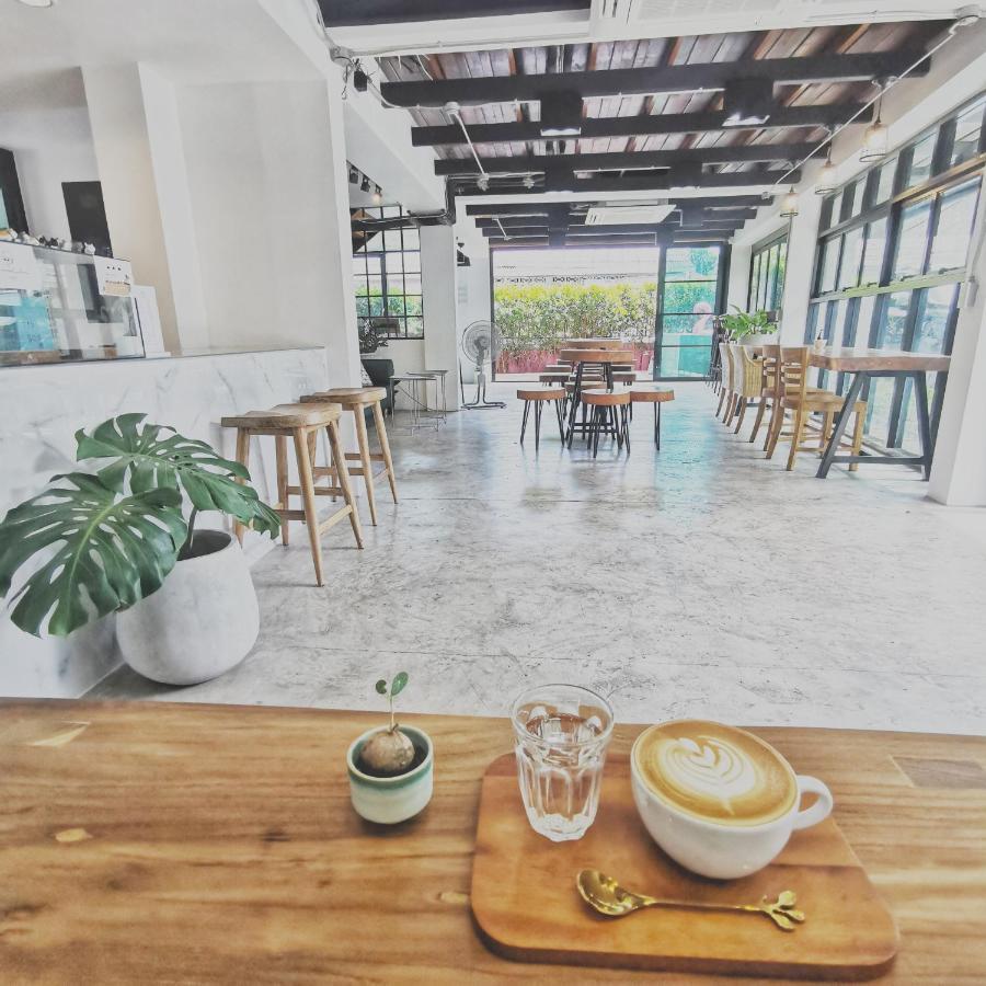 Stay Here Hostel Chiang Mai Dış mekan fotoğraf