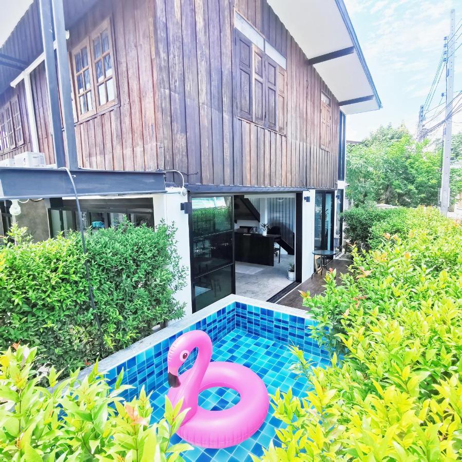 Stay Here Hostel Chiang Mai Dış mekan fotoğraf